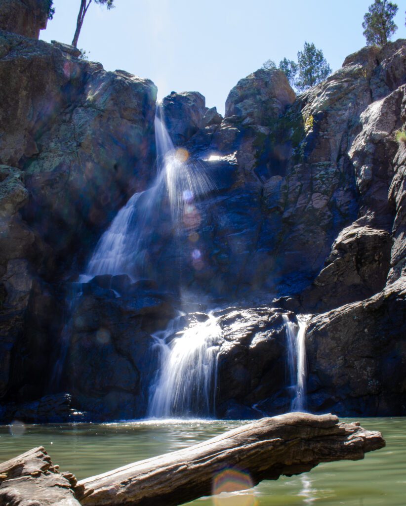 hickeys falls photos. This secret waterfall near the warrumbungles is perfect for a swim in a hot day.